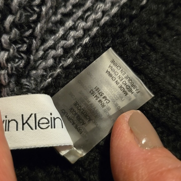 Calvin Klein beanie - Picture 3 of 5